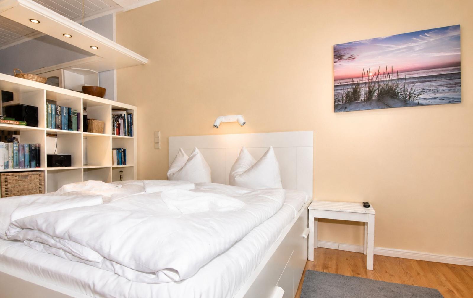 Wohnbereich mit Doppelbett
