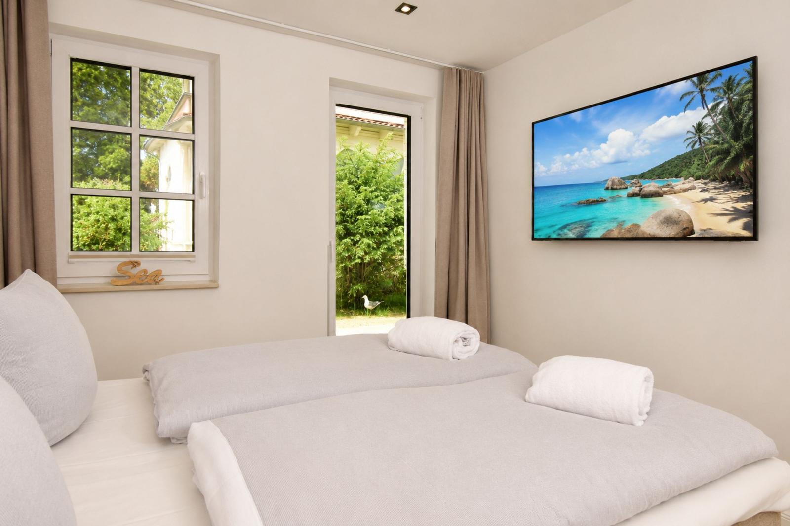 Schlafzimmer mit TV