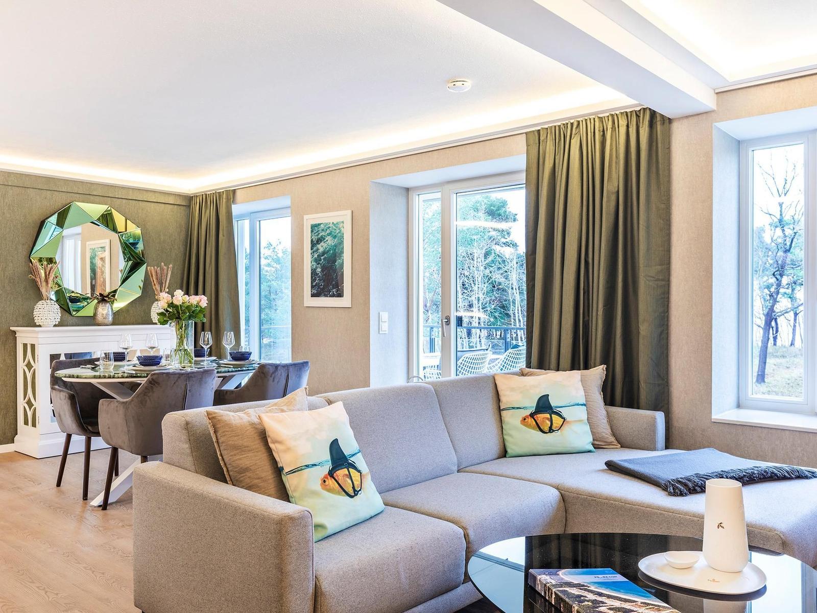 Wohnzimmer: Sofa, TV