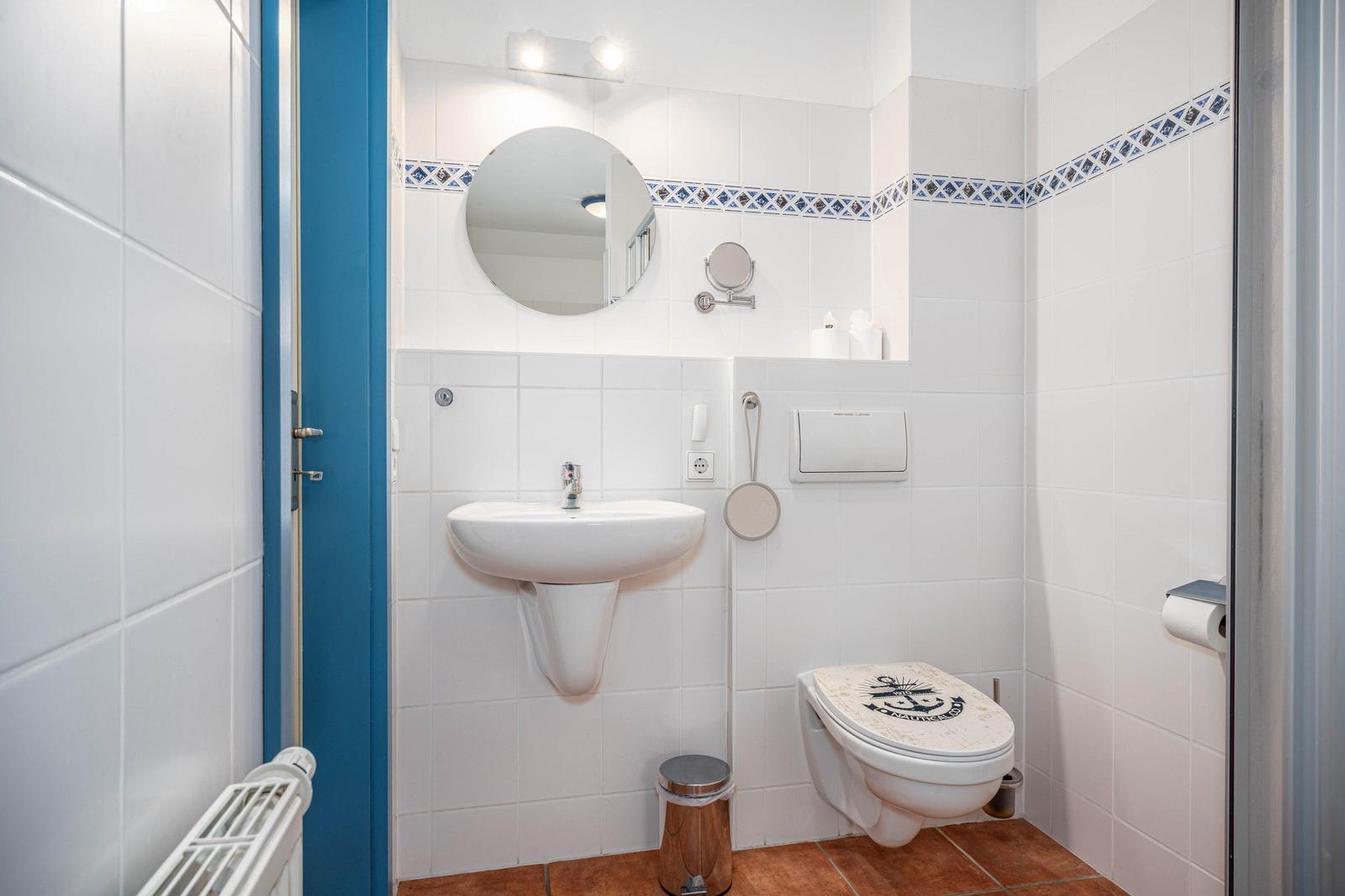 Bad mit WC und Dusche
