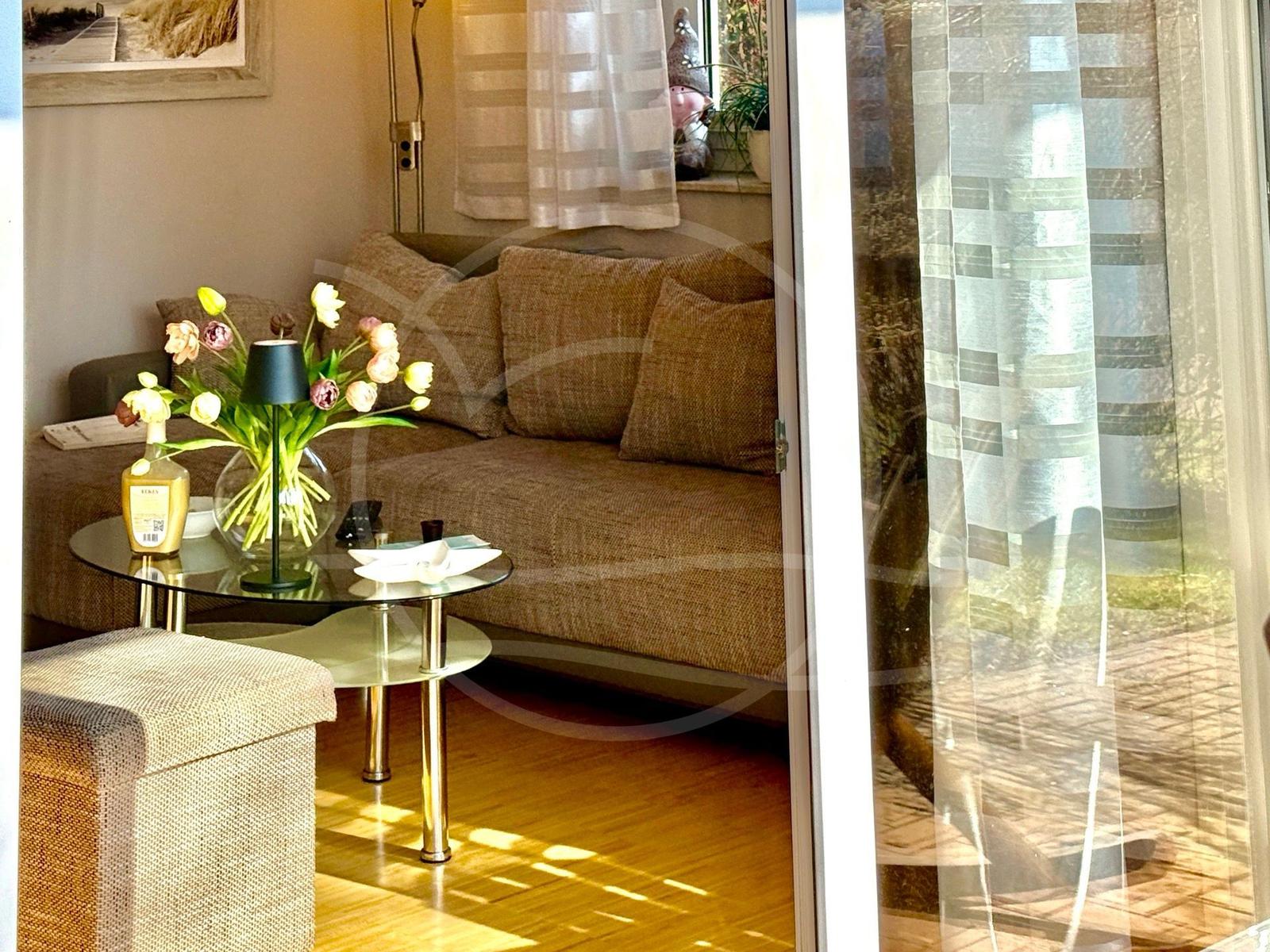 Blick ins Wohnzimmer