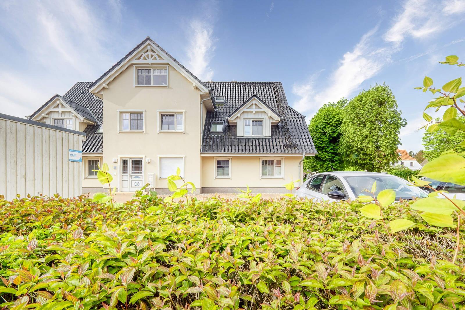 Aussenansicht Parkplatz