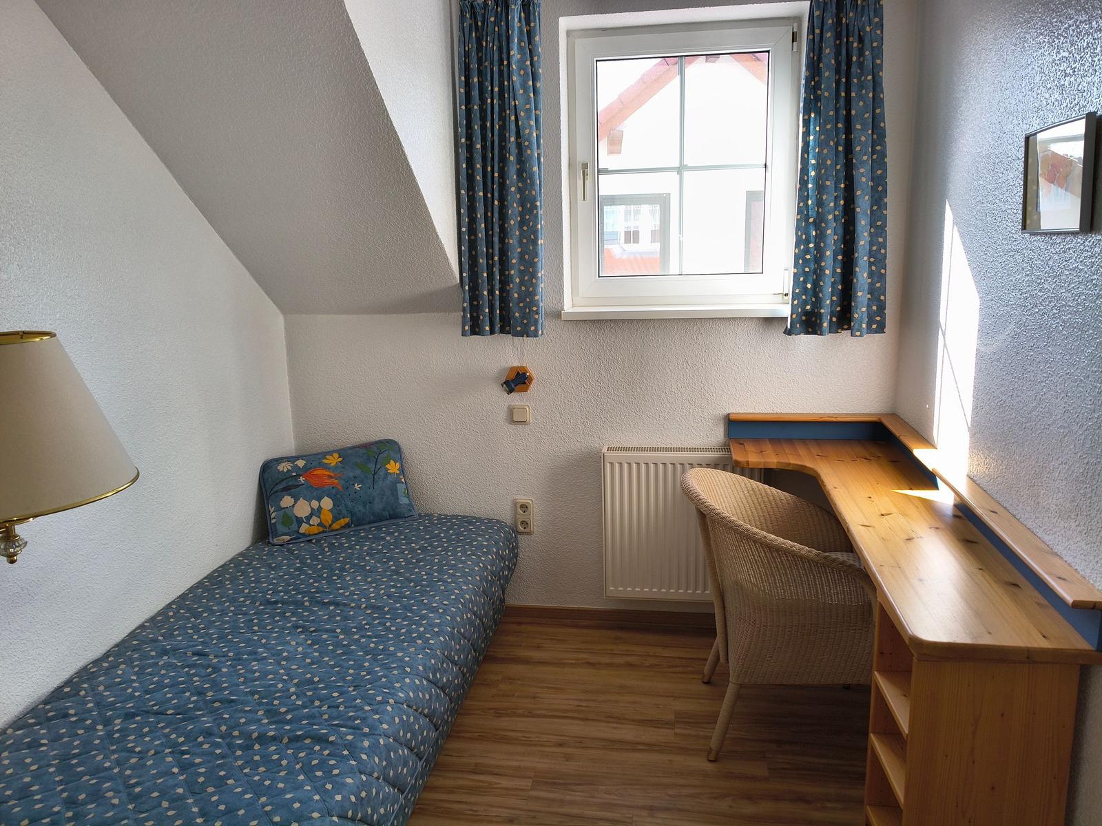 Kinderzimmer mit Einzelbett