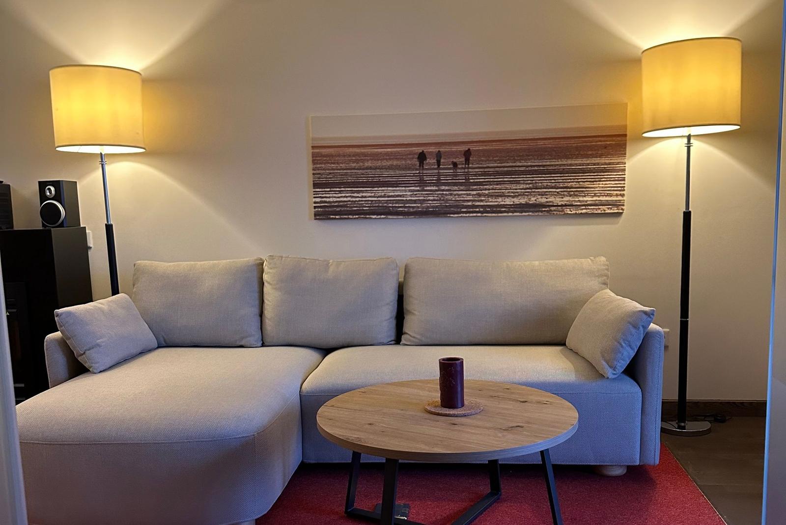 Wohn-Essbereich mit Couch