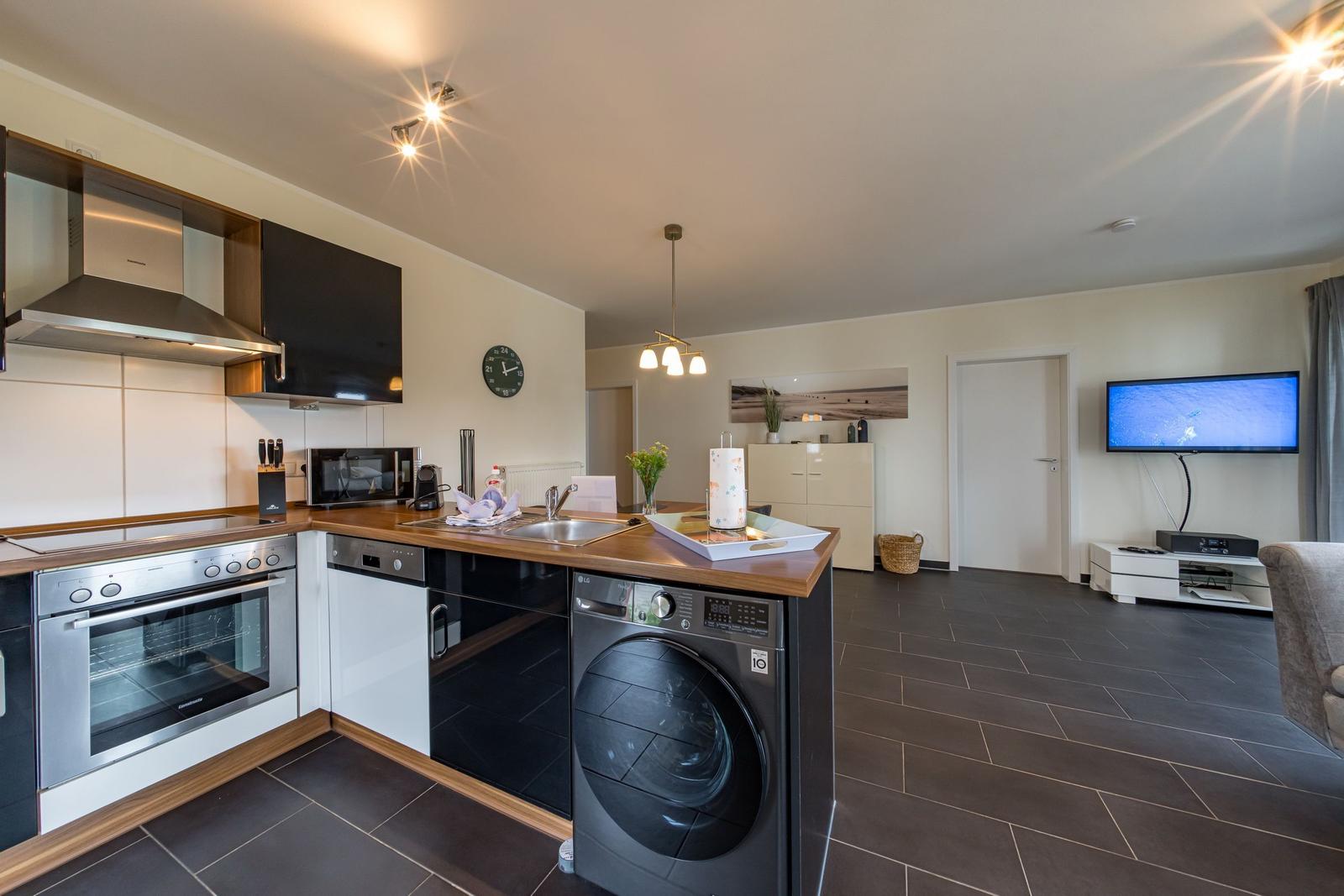 Küchenzeile mit Backofen im sinf51-1-S, Nordsee-Resort Friesland, Mellumweg 1 in Schillig