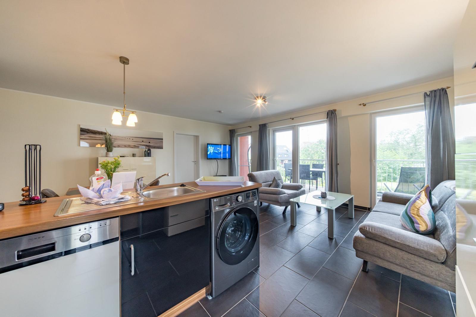 Küchenzeile mit Essbereich im sinf51-1-S, Nordsee-Resort Friesland, Mellumweg 1 in Schillig