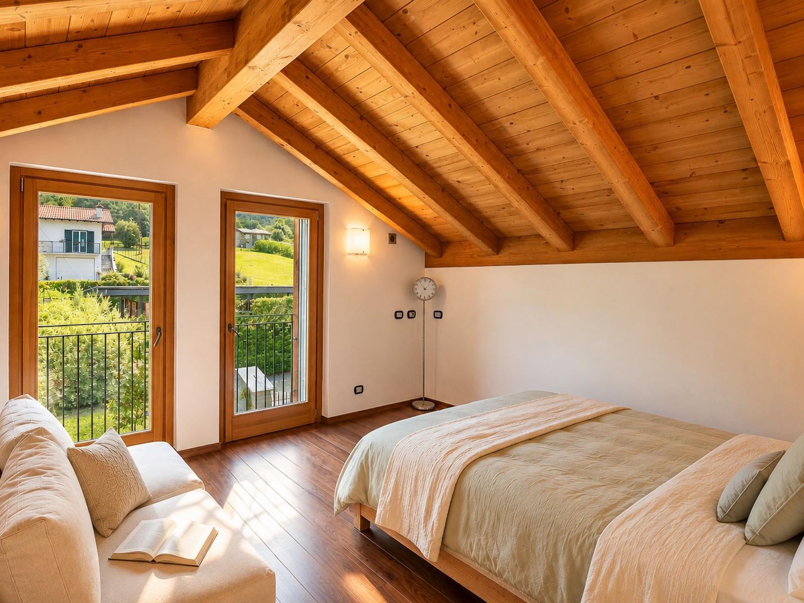 gemütliches Schlafzimmer mit weichem Bett