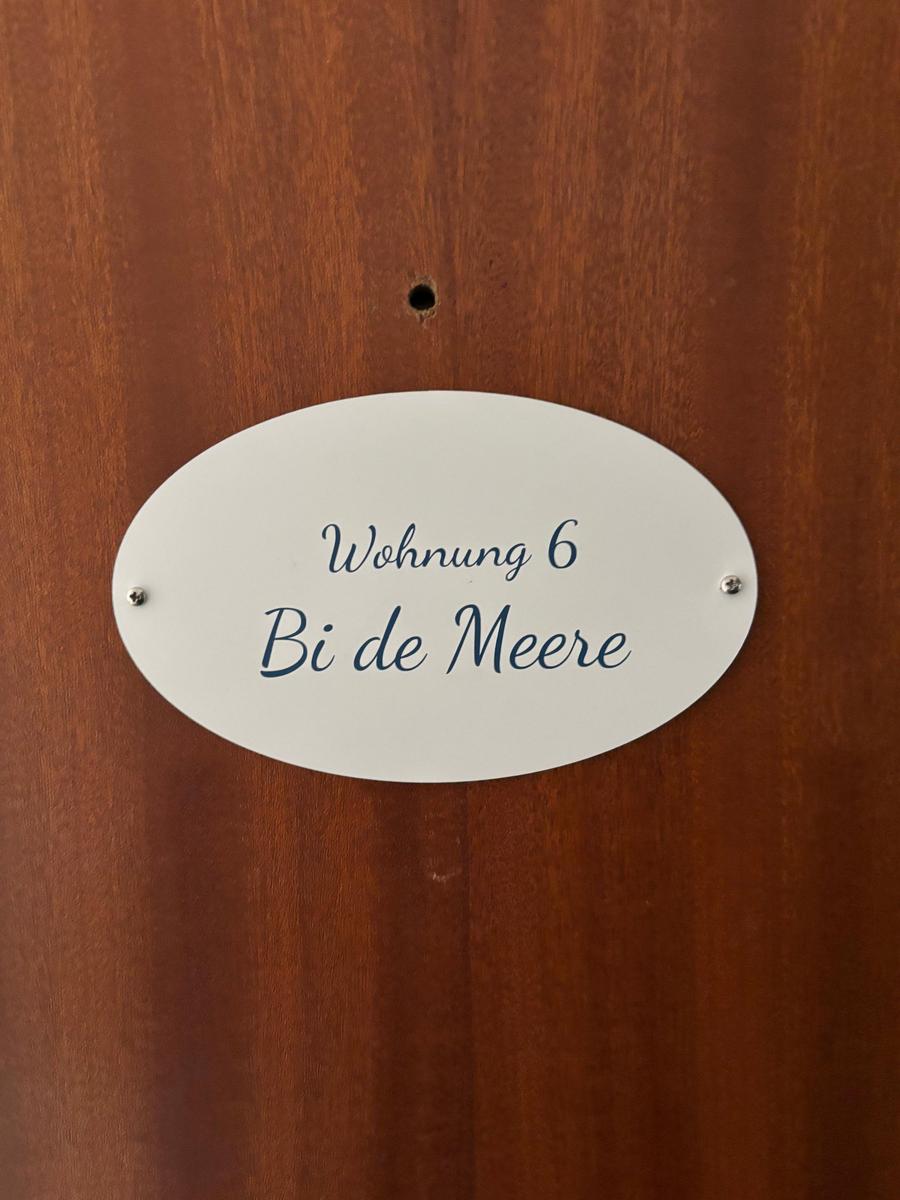 Wohnung 6 Bi de Meere auf Holztür