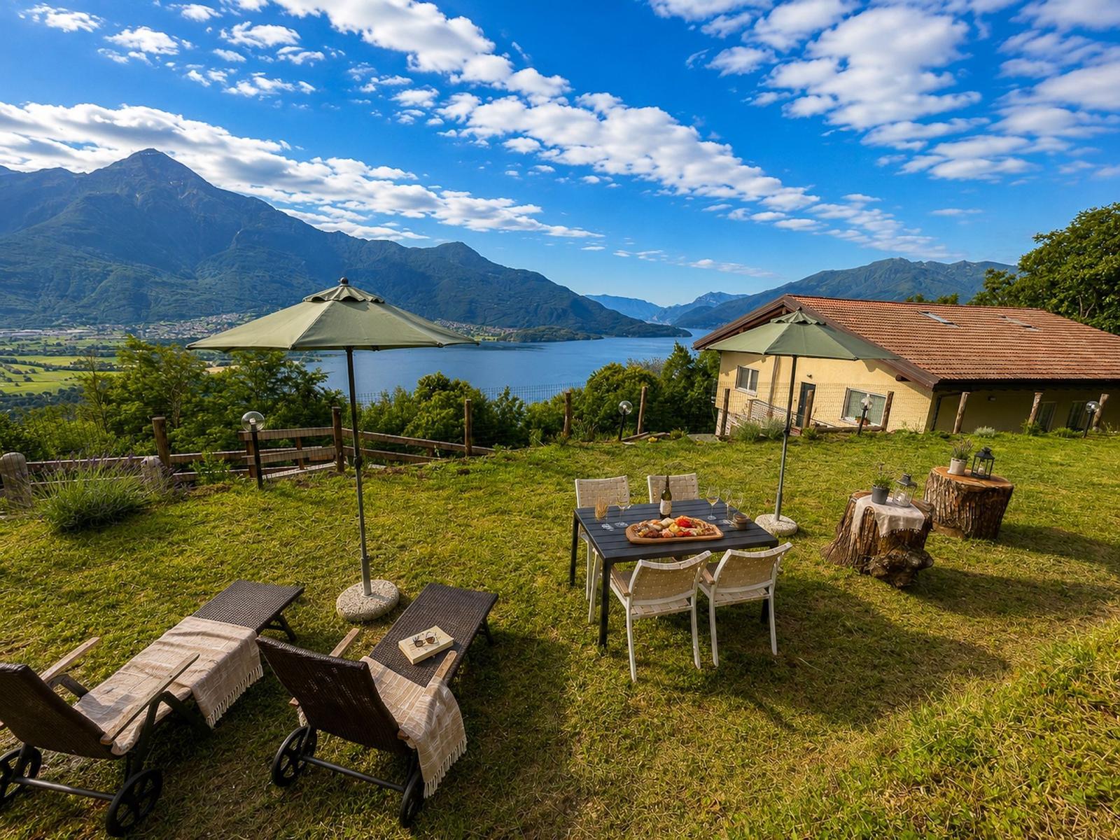 Garten mit Blick auf den Comer See