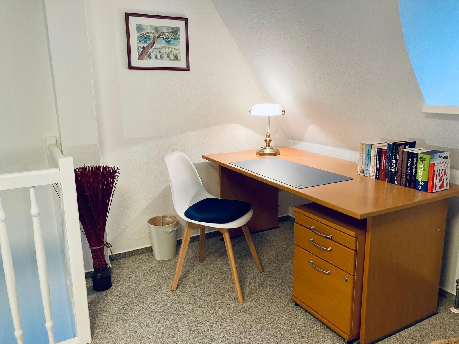 Schreibtisch im Schlafzimmer