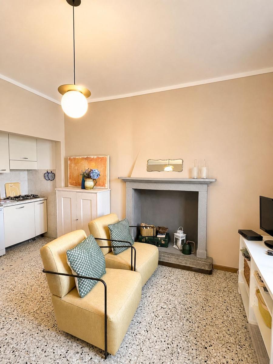 helles gemütliches Wohnzimmer