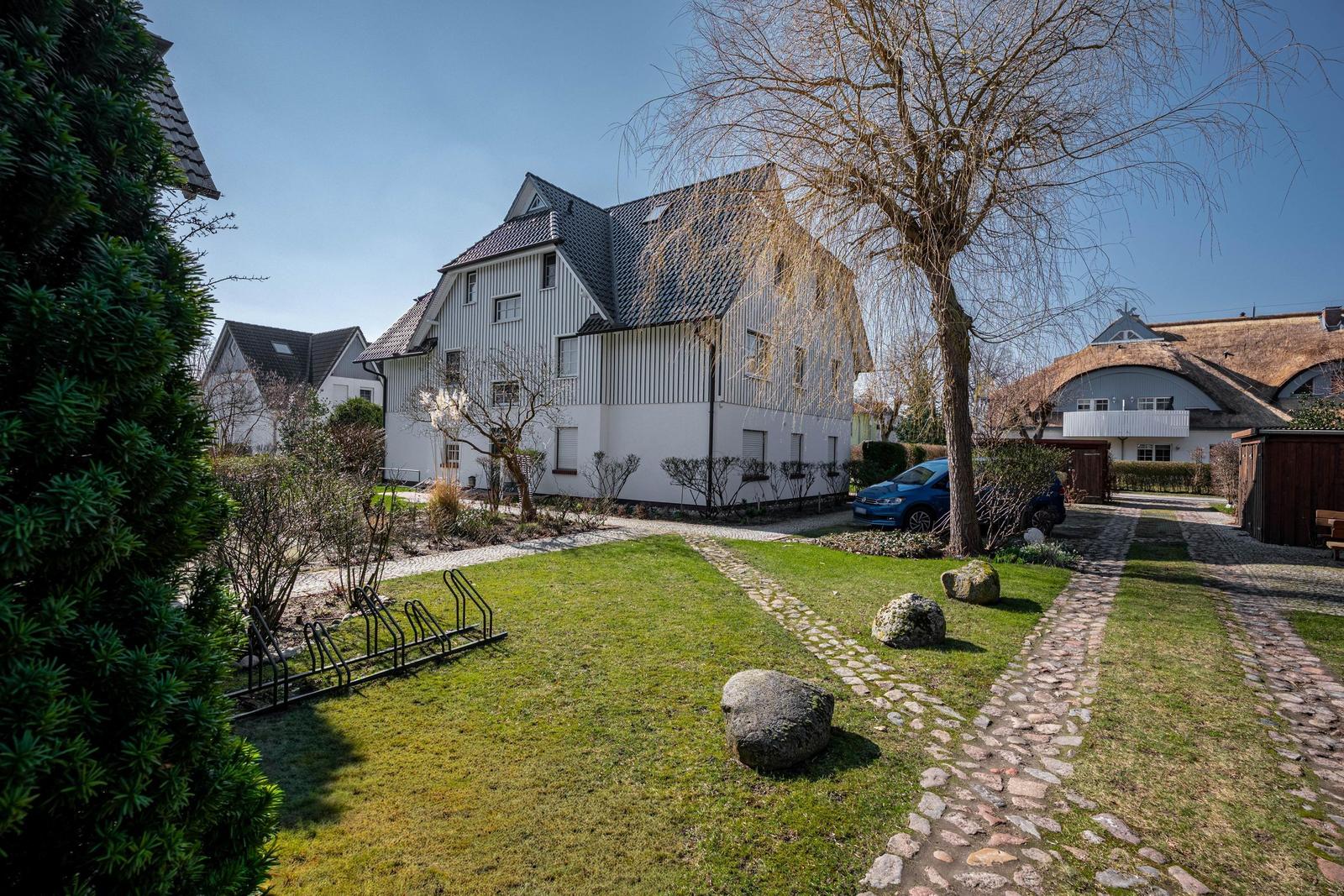 Blick von der Rückseite auf das Haus