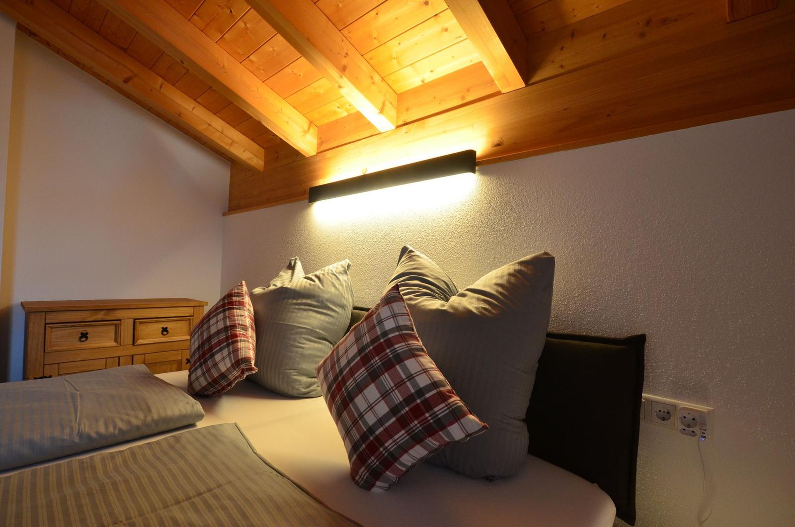 Schlafzimmer 2