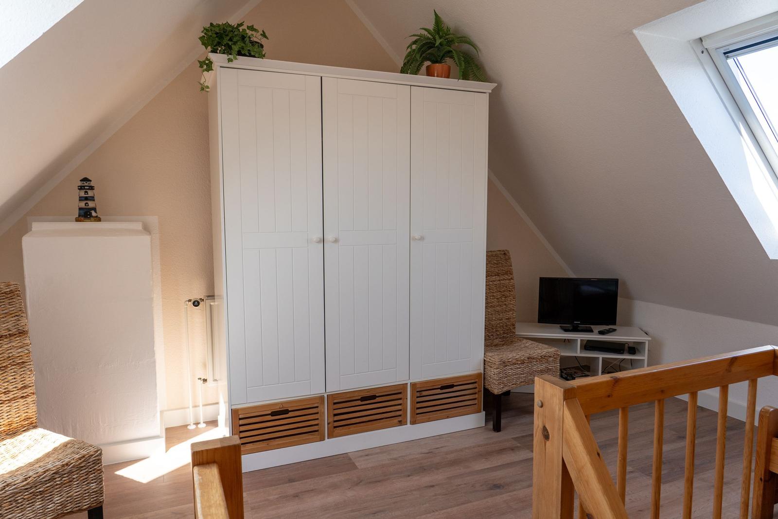 Schlafzimmer DG