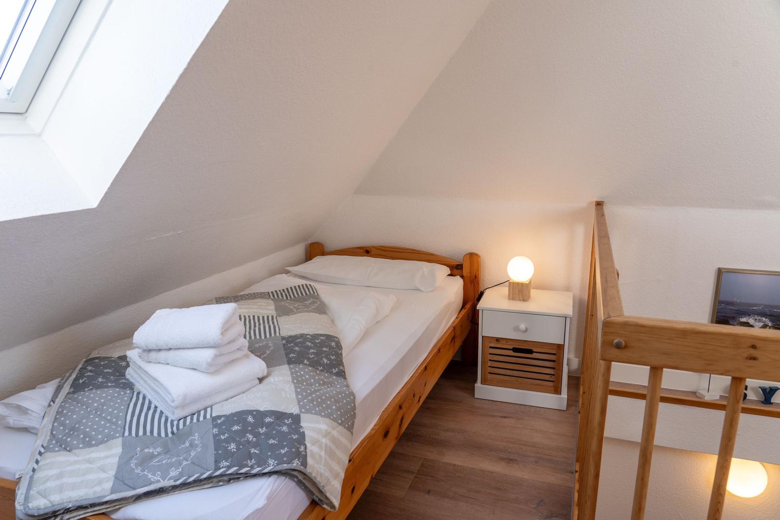 Schlafzimmer DG