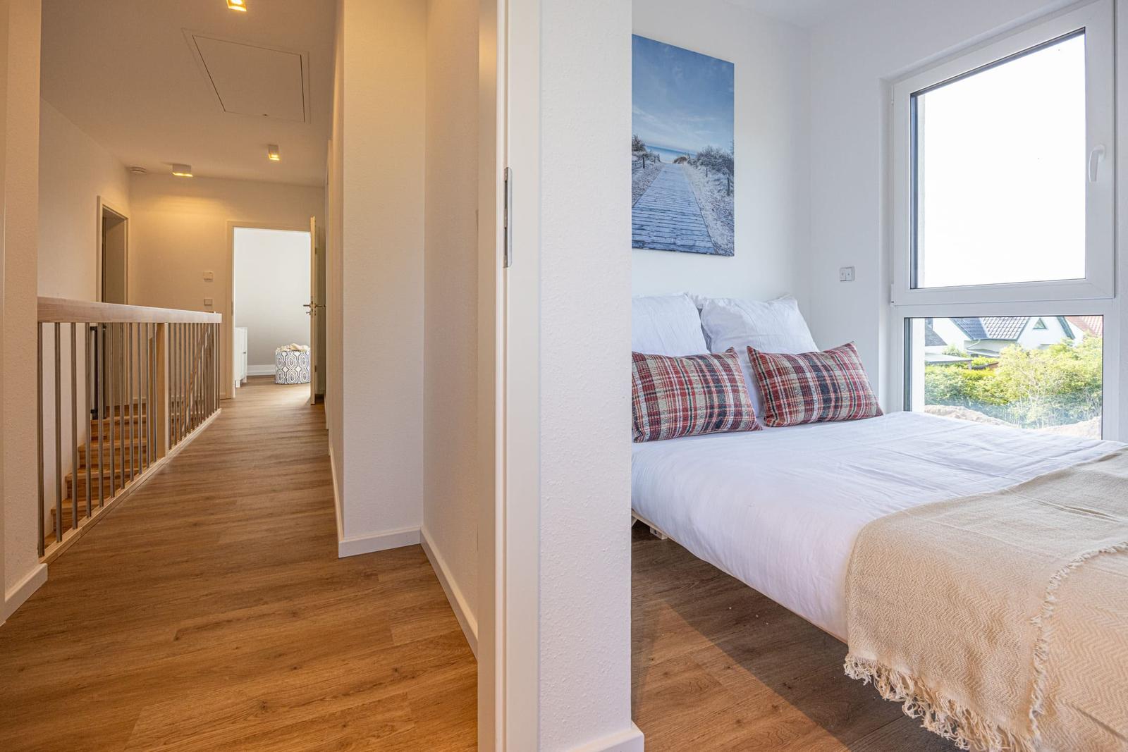 Flur OG und Schlafzimmer...