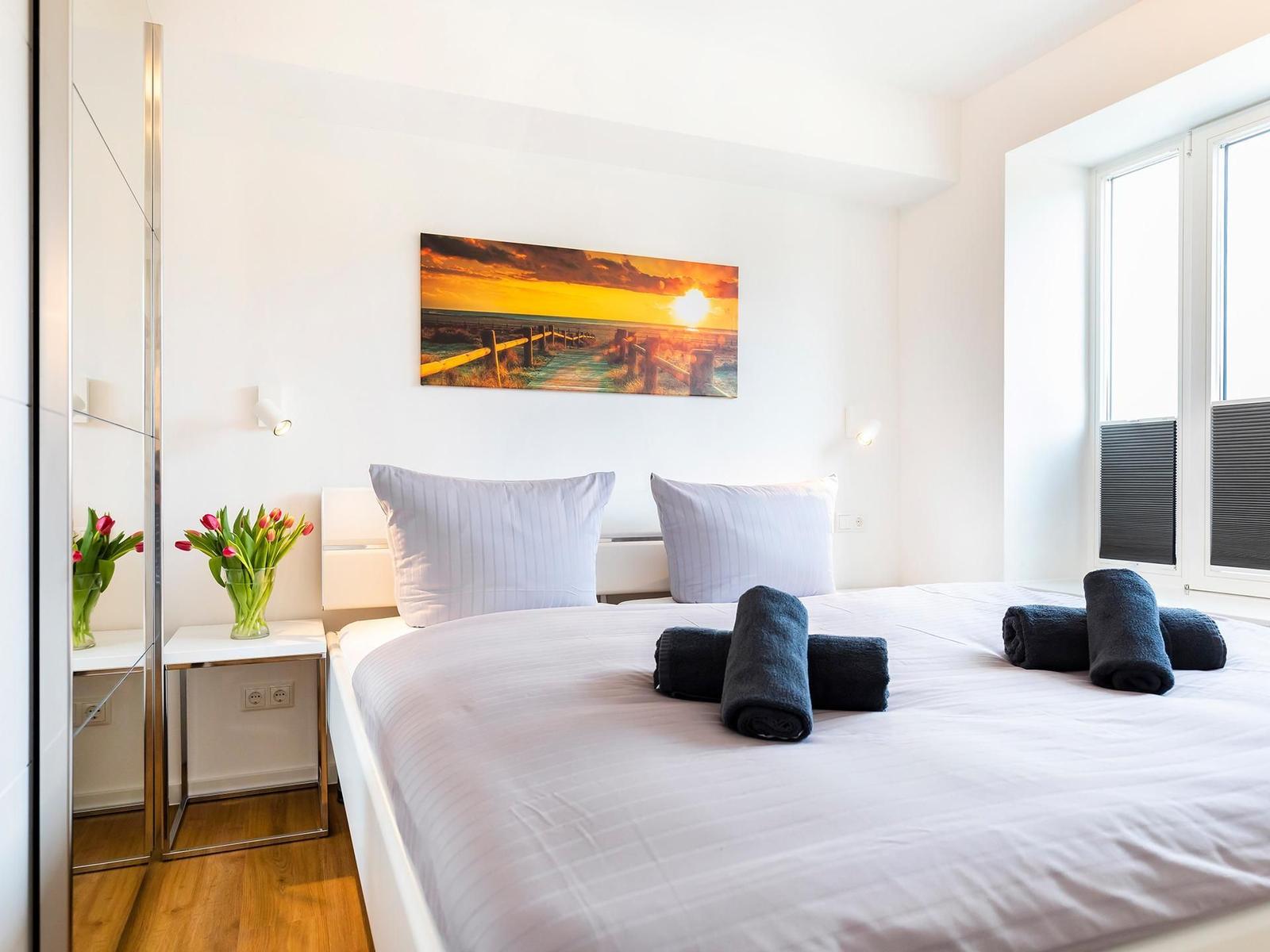 Schlafzimmer: Doppelbett (180x200)