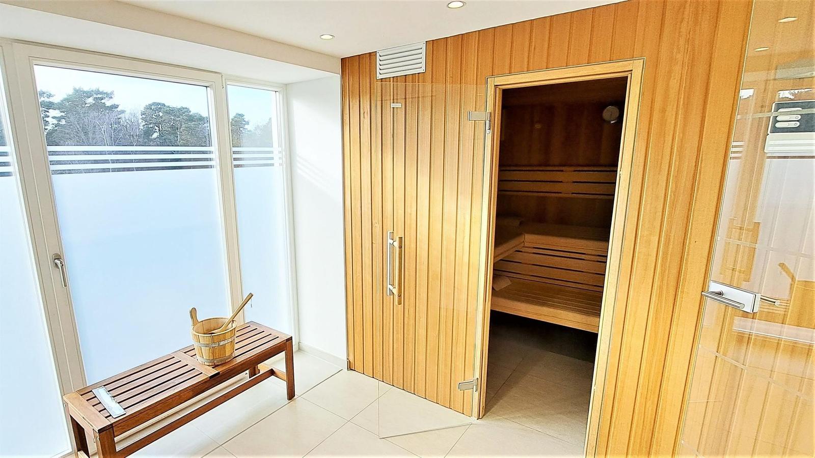 Gemeinschafssauna: Sky-Sauna 5.OG (mit dazu gehöriger Rooftop-Terrasse)