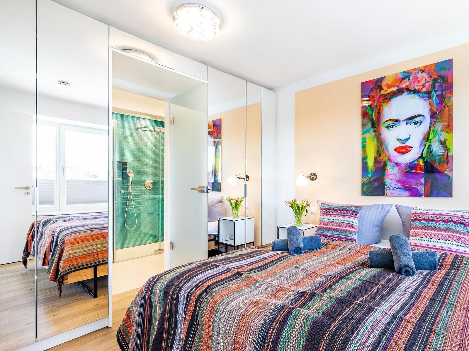 Schlafzimmer mit Doppelbetten 160x200