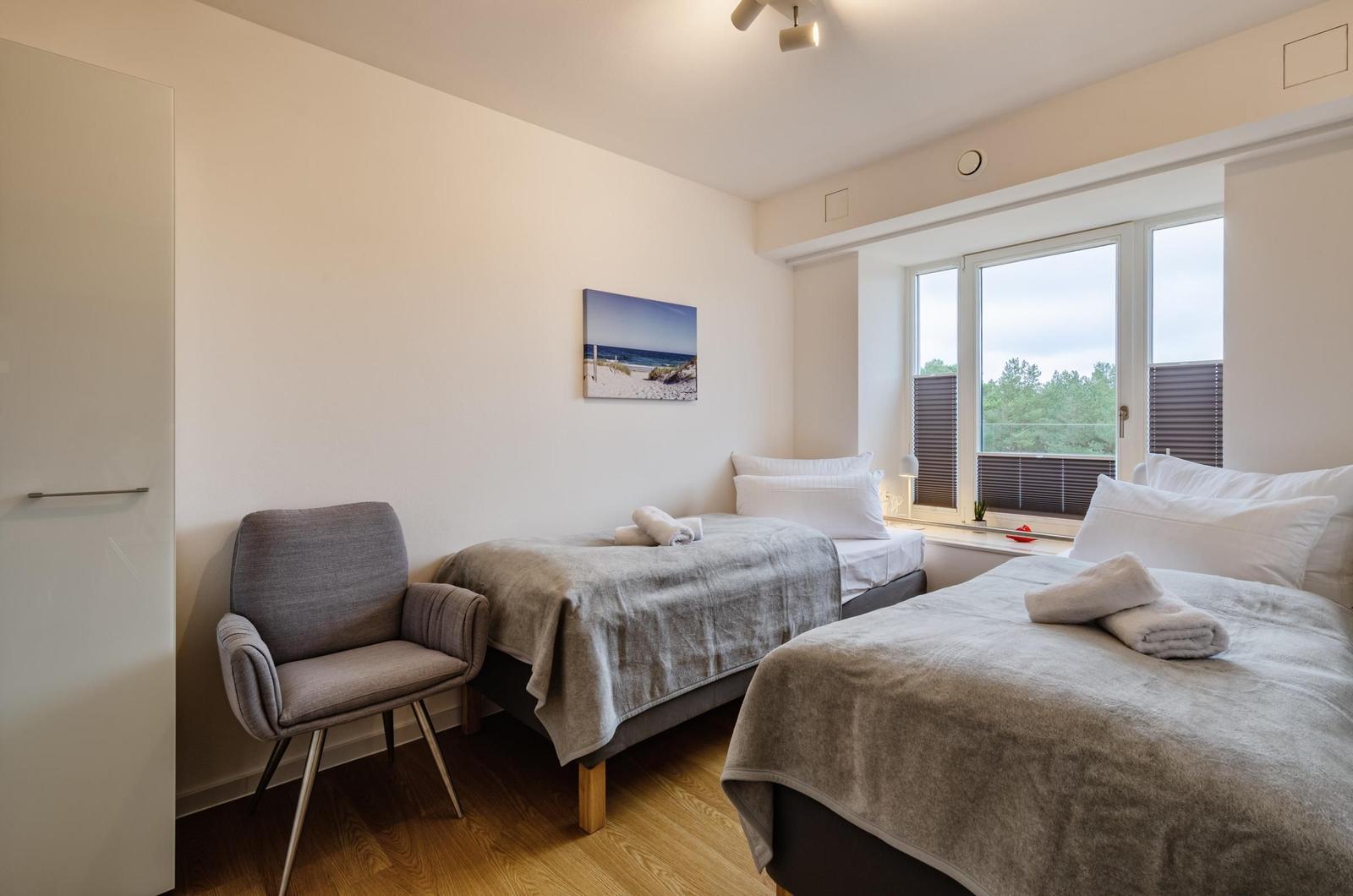 Schlafzimmer 2: Einzelbett (2 x 90 x200), Smart-TV (Netflix-fähig)