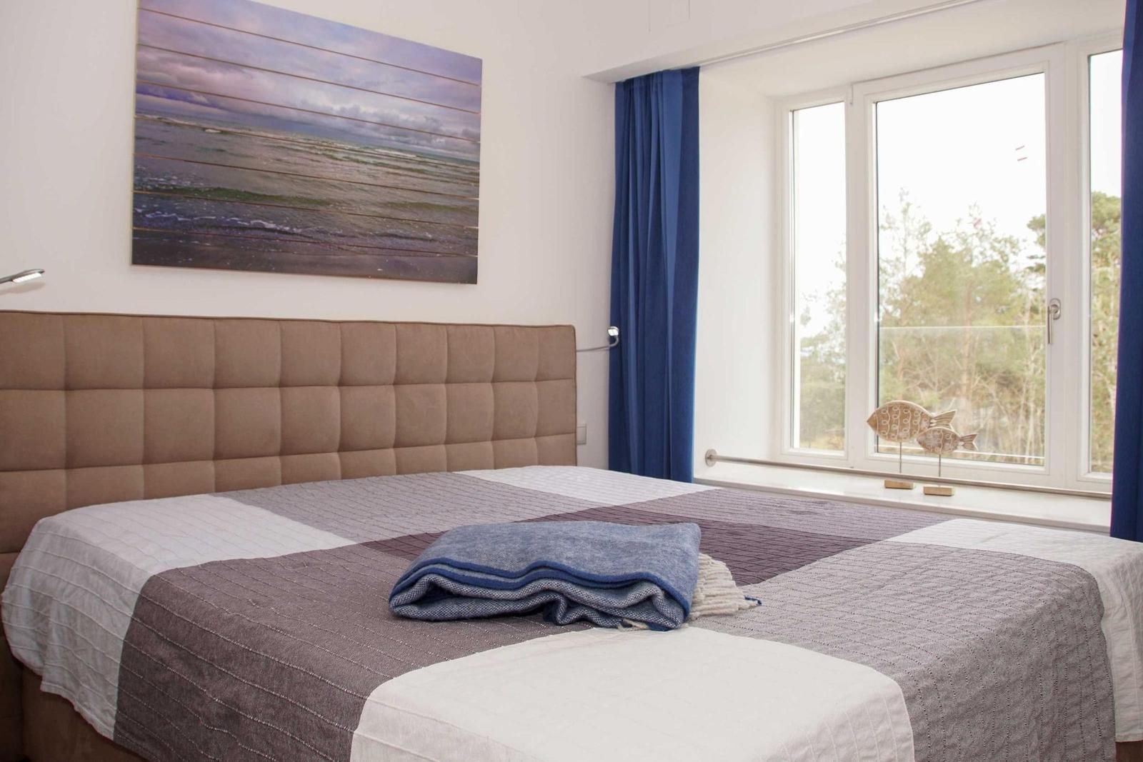 Schlafzimmer »Wind« Doppelbett (180x200), Kleiderschrank, TV