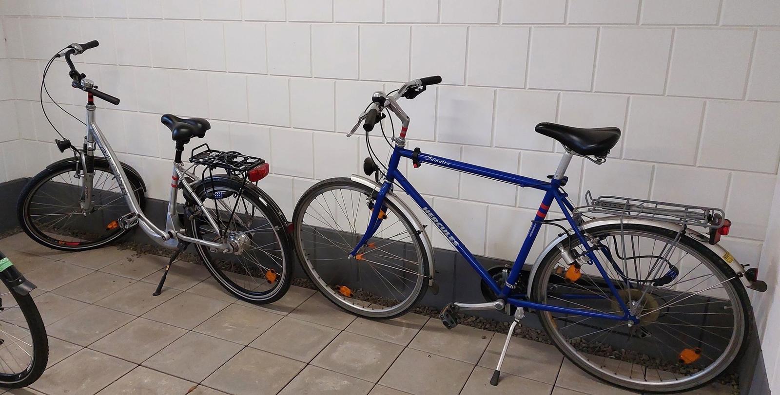2 Stadtfahrräder