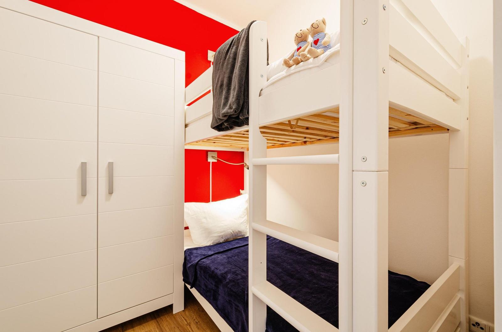 Schlafzimmer 2, 1 Etagenbett (90x200)