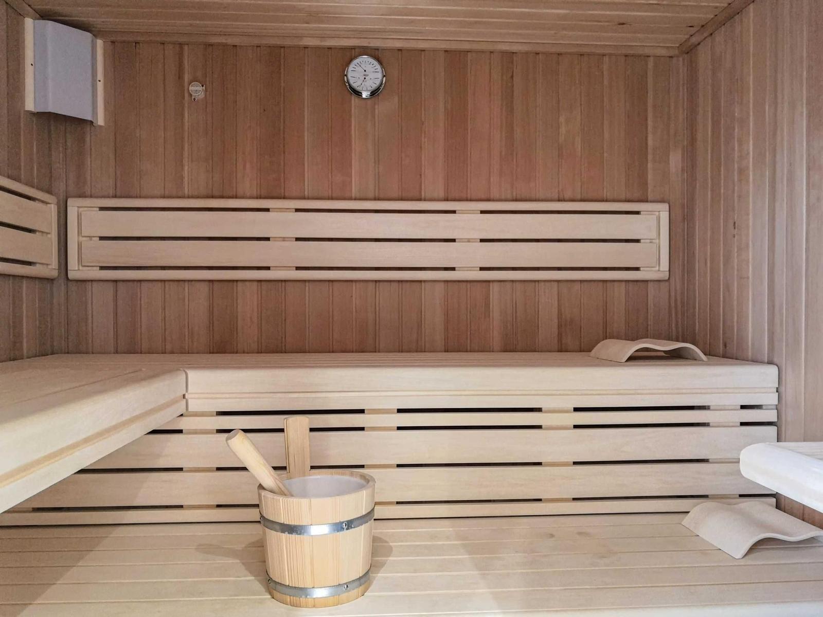 Gemeinschaftssauna: Sky-Sauna 5. OG (mit dazugehöriger Rooftop-Terrasse)
