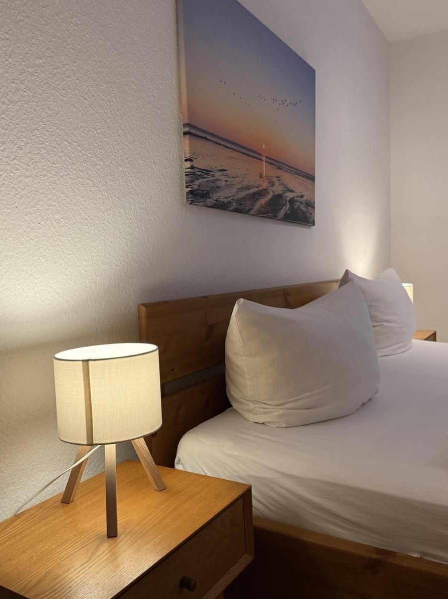 Schlafzimmer 1