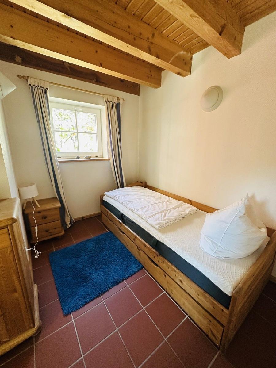 Schlafzimmer3 unten