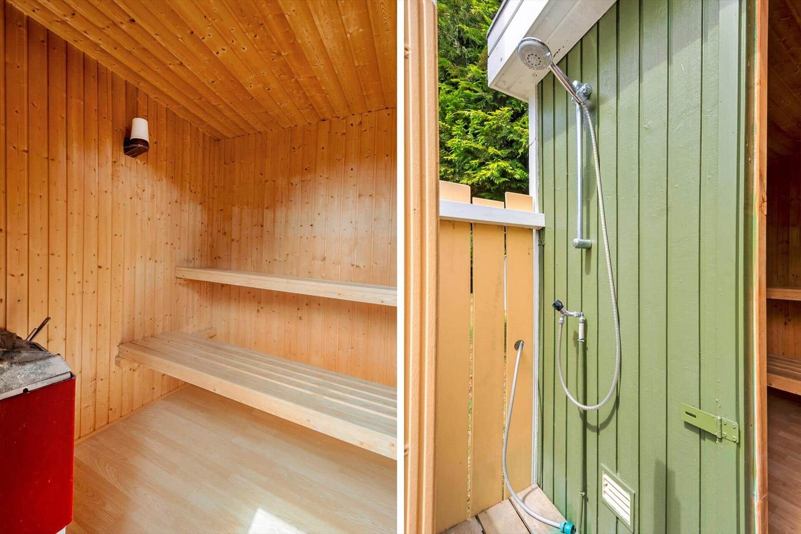 Sauna mit Holzbänken und Außen-Dusche mit Duschbrause.