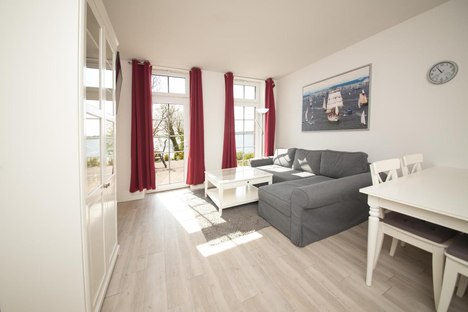 Wohnzimmer mit Essbereich