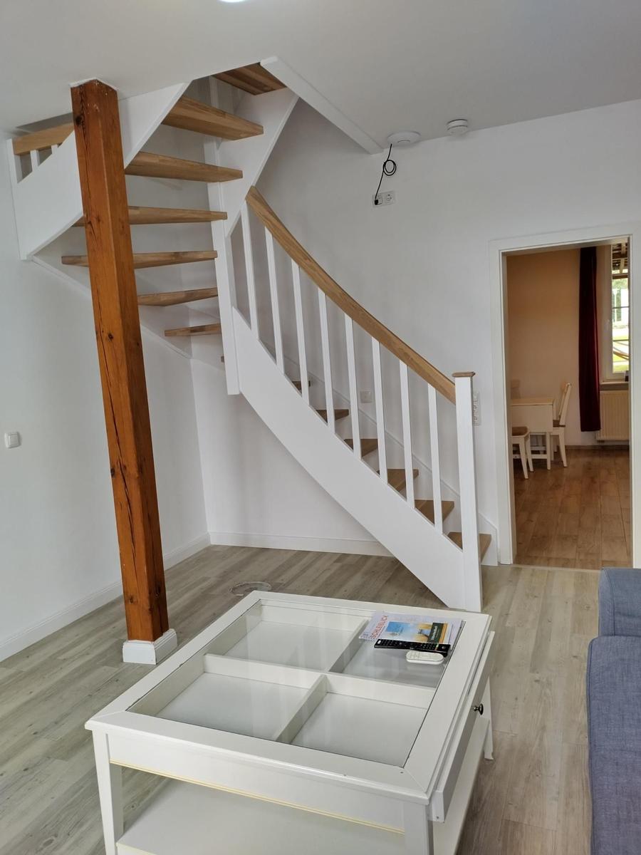 Treppe zum 1. Obergeschoss