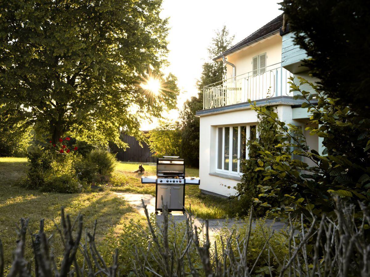 Großzügige Villa aus 1953 –  historischer Charme trifft modernen Komfort