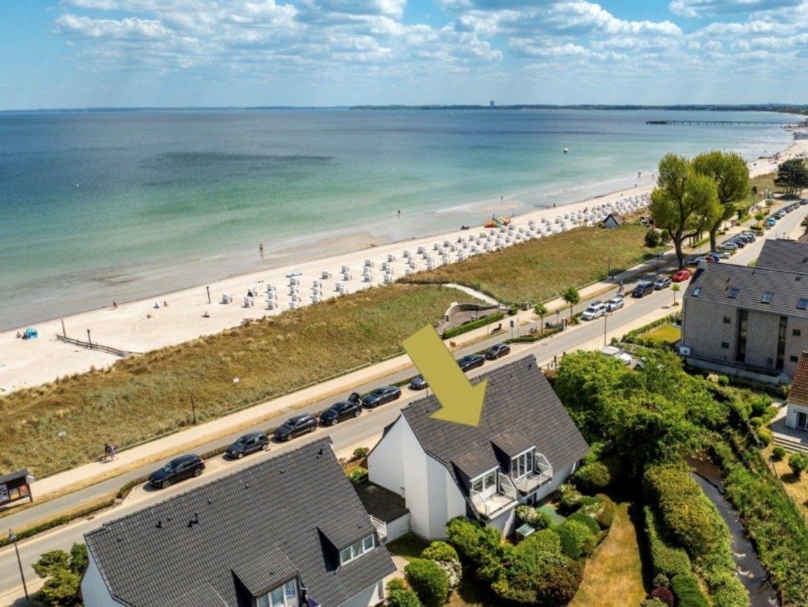 Haus mit Blick auf Strand und Meer