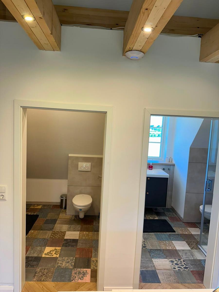 2 Badezimmer