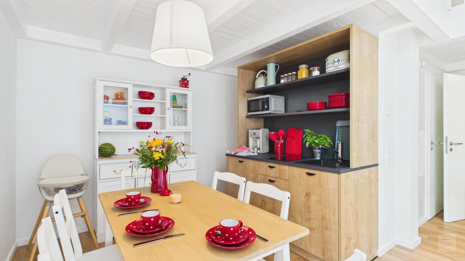 FamilyNest Lotta, Altenwalder Chaussee 2, 27474 Cuxhaven