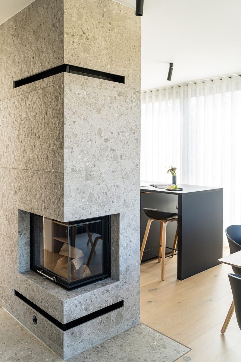 Kamin-/Ofen