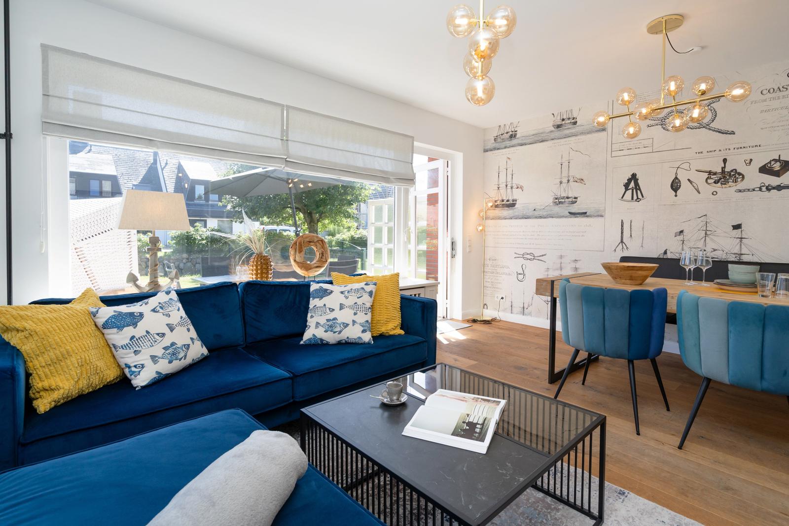 Wohnzimmer mit Essbereich