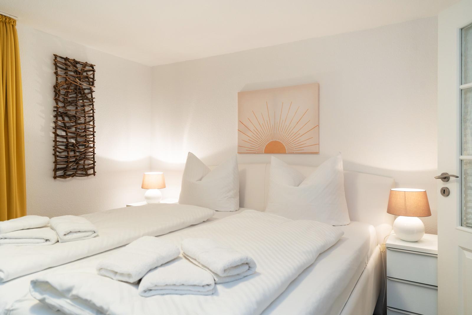 Doppelschlafzimmer (180x200 cm) im UG