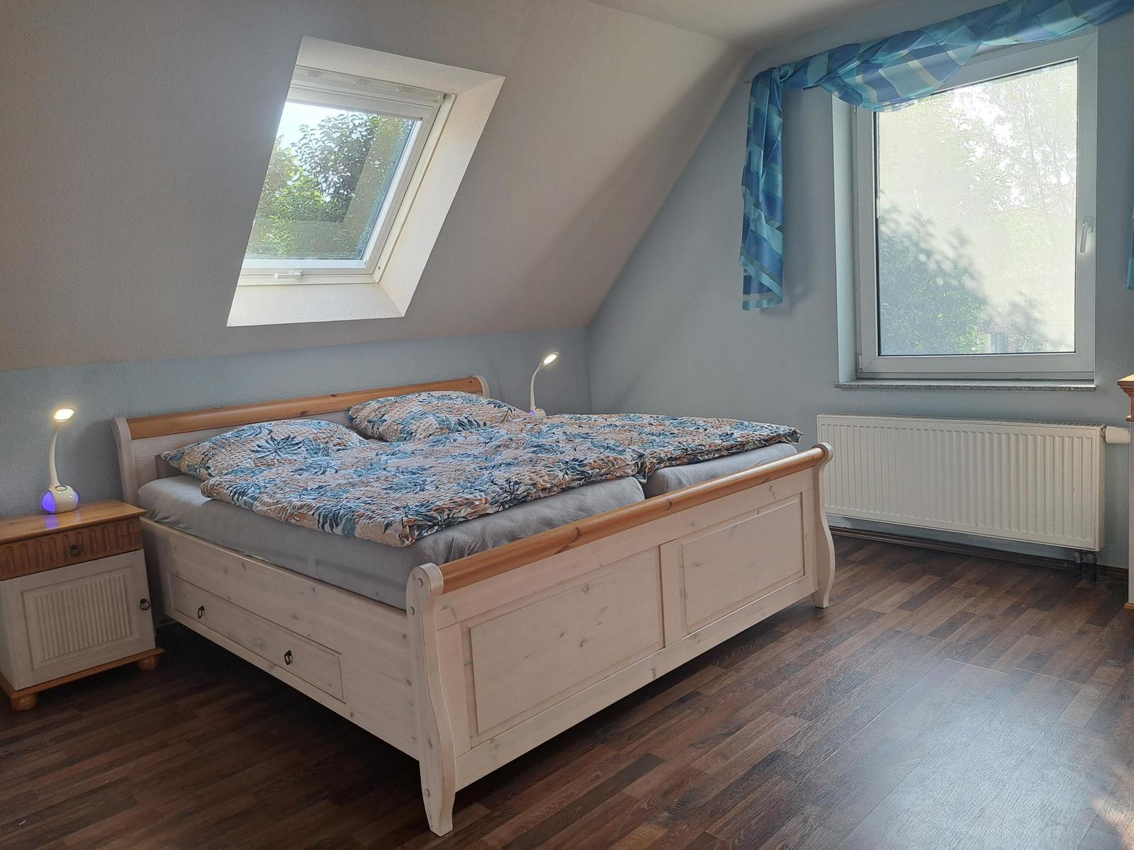 Schlafzimmer 2
