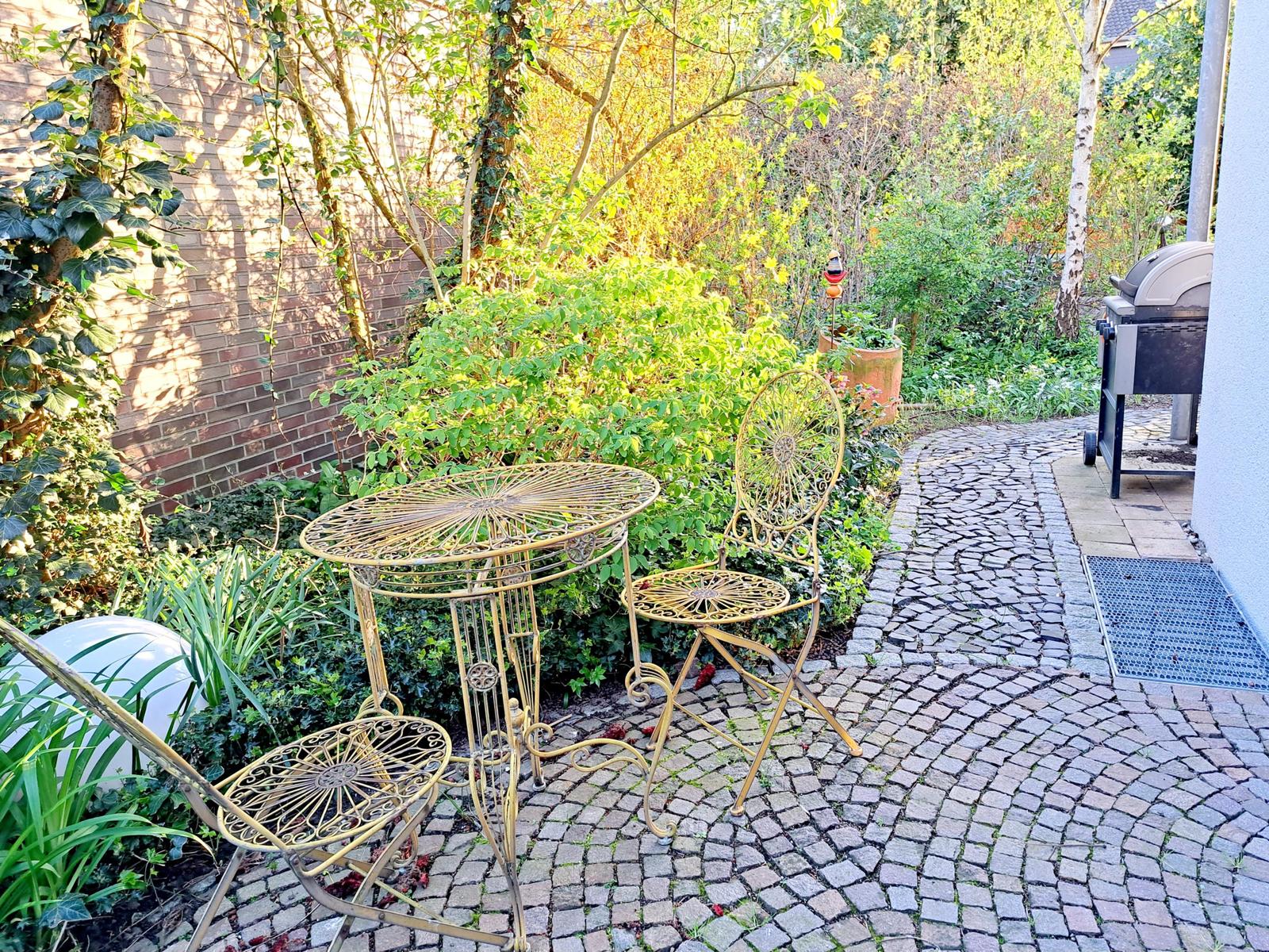 Sitzplatz 2 im Garten