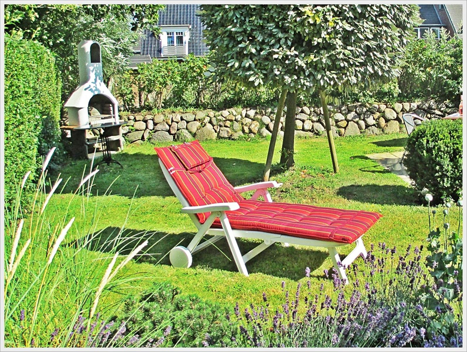 Garten mit Liegewiese und Terrasse zu Alleinnutzung
