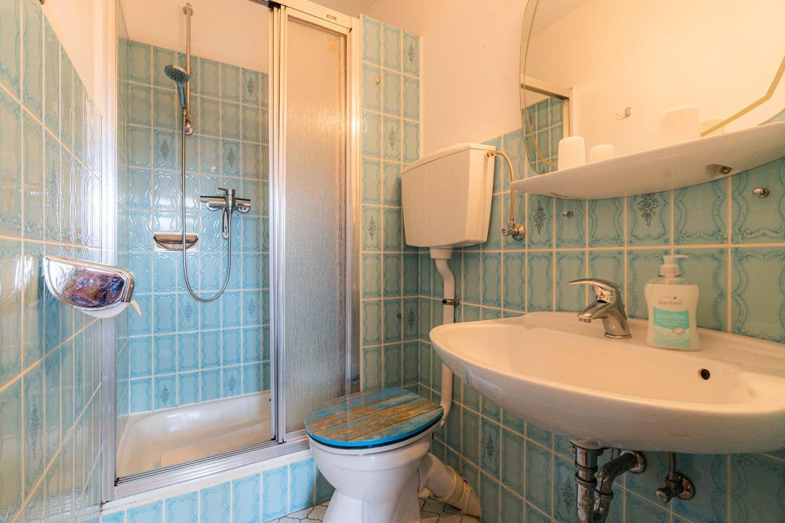 1. Badezimmer...