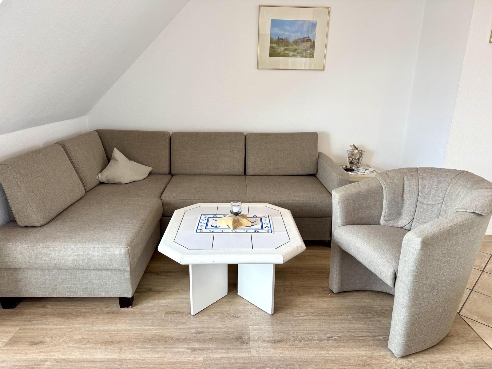 Wohnzimmer inkl. Schlafcouch