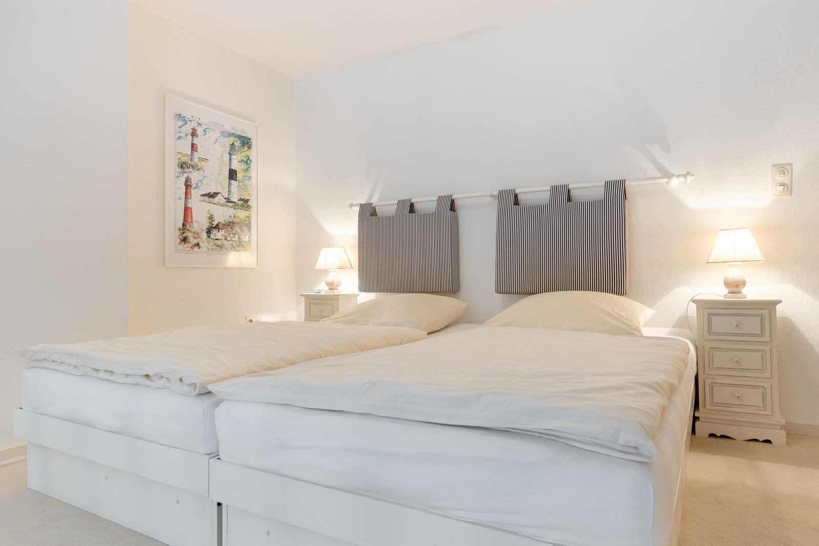 Schlafzimmer mit Doppelbett