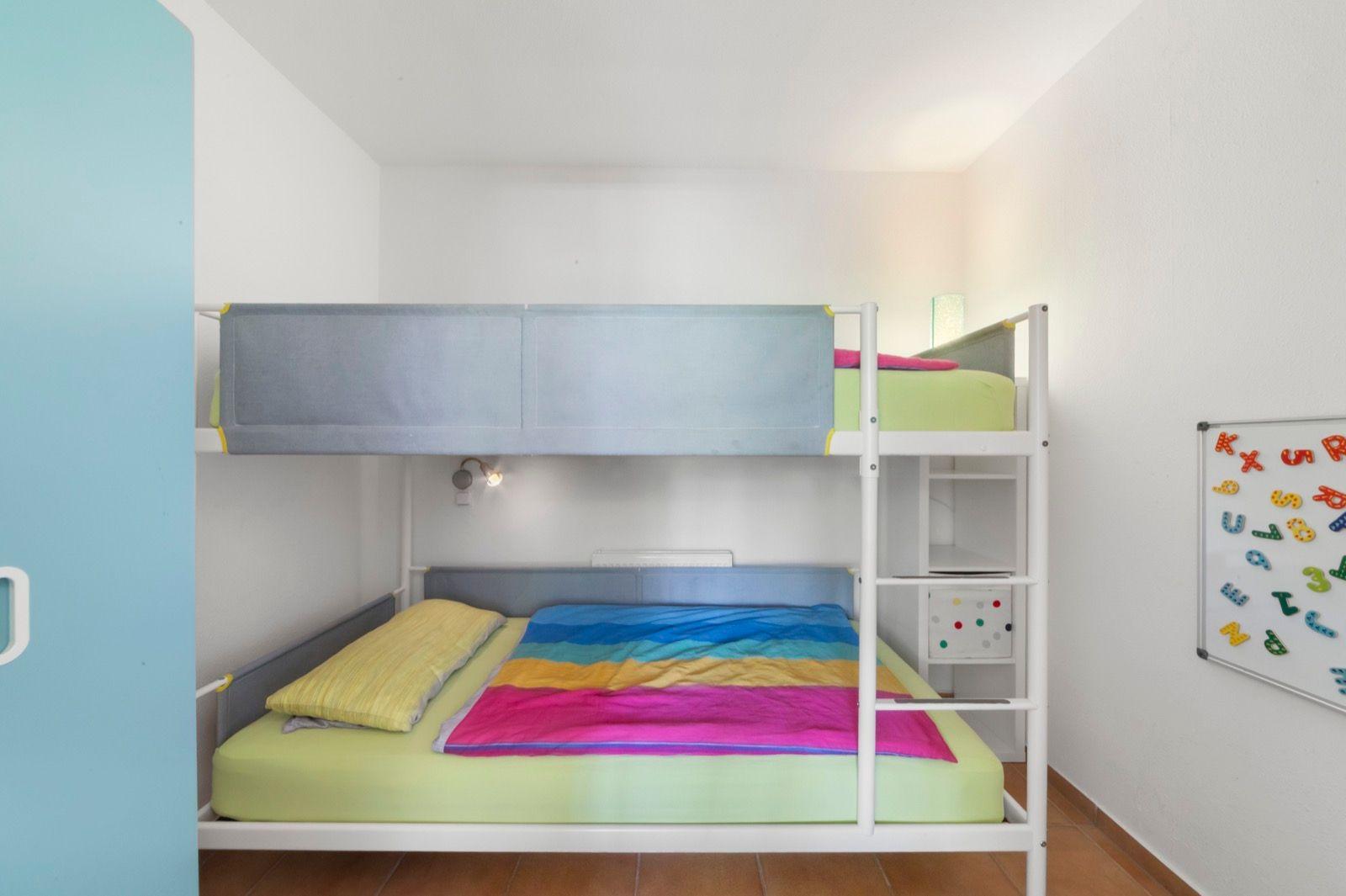 Kinderzimmer mit Etagenbett