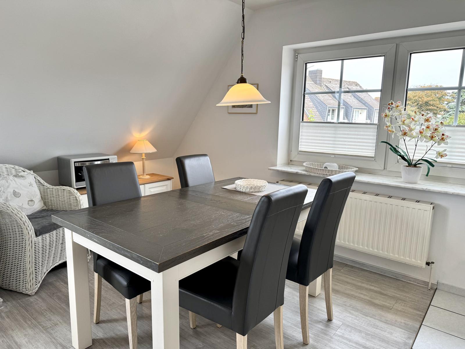 Essplatz im Wohnzimmer