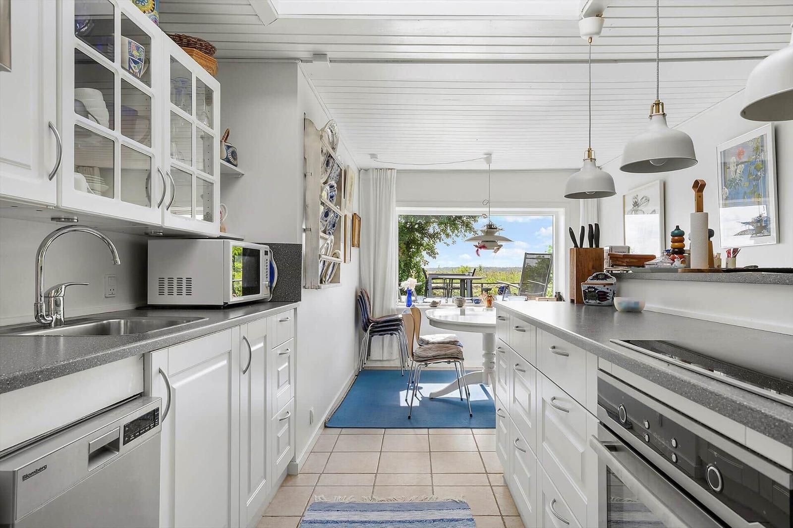 Kitchen/family room