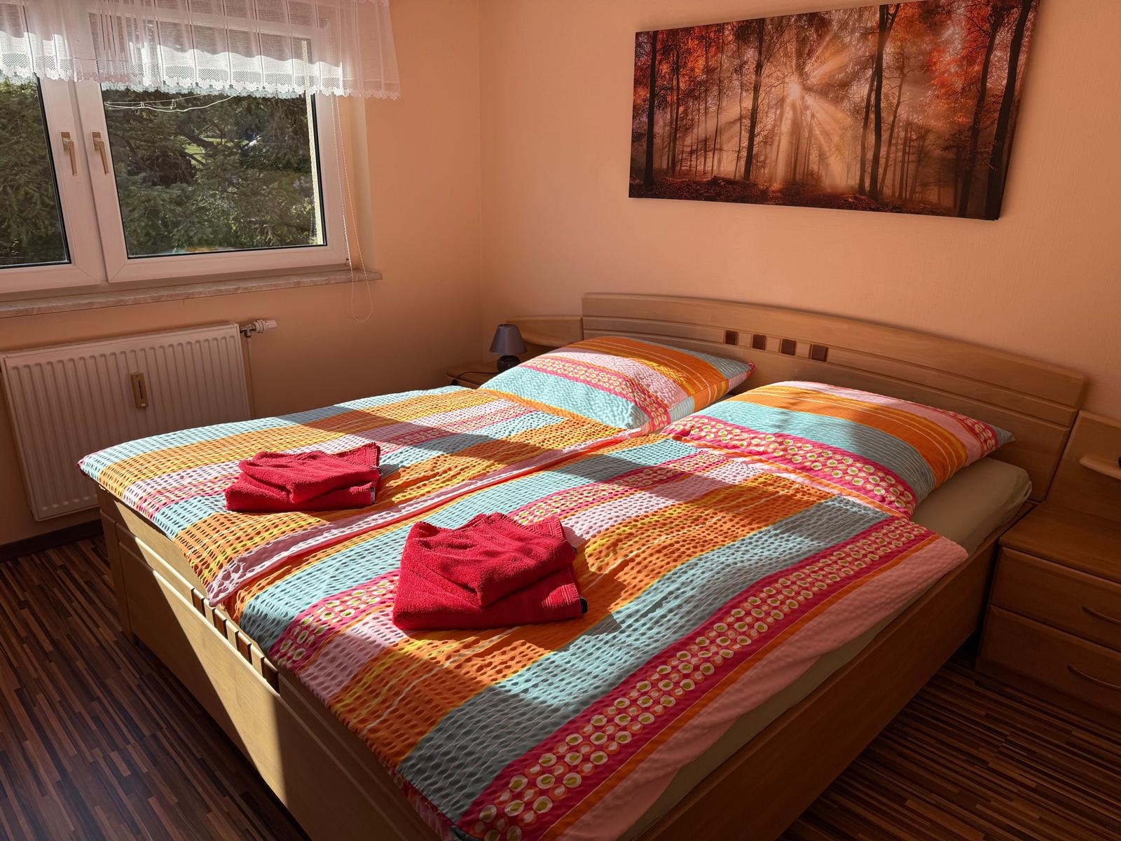 Schlafzimmer mit TV